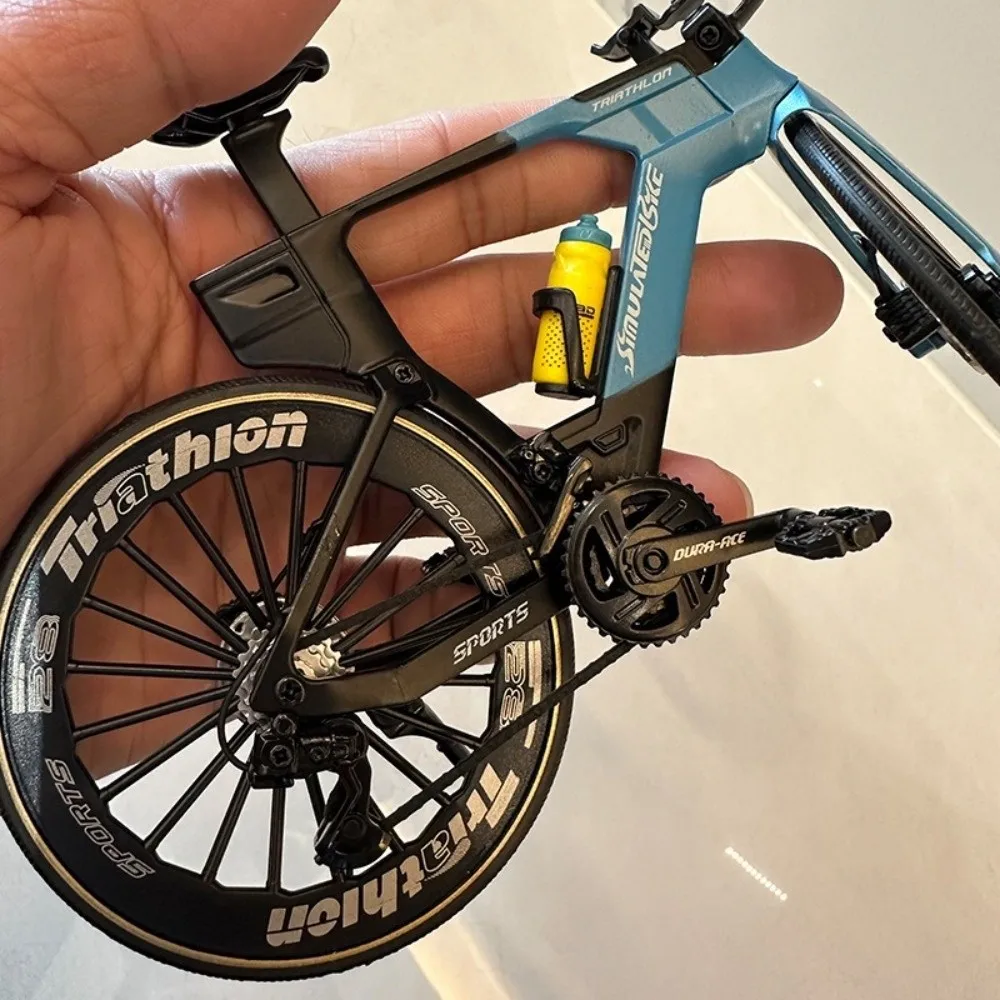 Novo modelo de bicicleta de estrada simulado vermelho azul verde com garrafa de água brinquedo de bicicleta colecionável colorido 1:8 ornamentos de bicicleta decoração de mesa