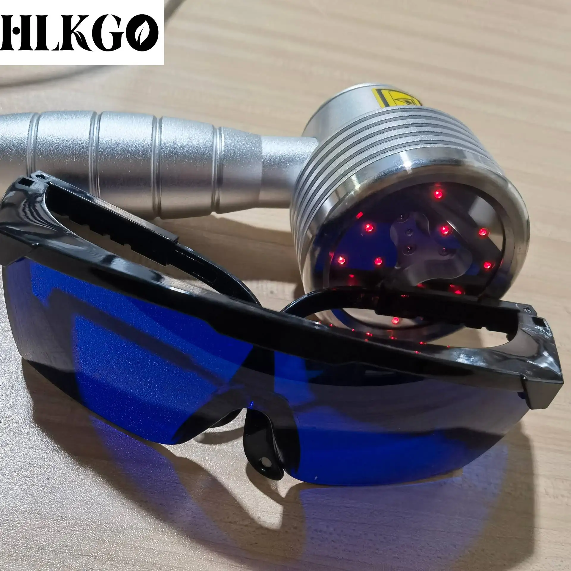 

Лазерный терапевтический аппарат IV класса высокой мощности 650 нм/808 нм для собак, кошек, лошадей: облегчение боли в суставах, заживление ран после операций