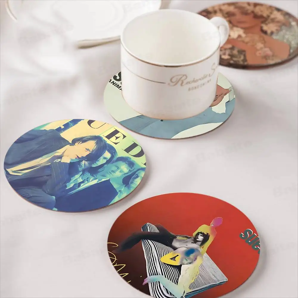 Britpop Band Suede Themed Wooden Coaster Creative Heat-Resistant Non-Slip Table Mat, Suitable for Protecting Desktop
