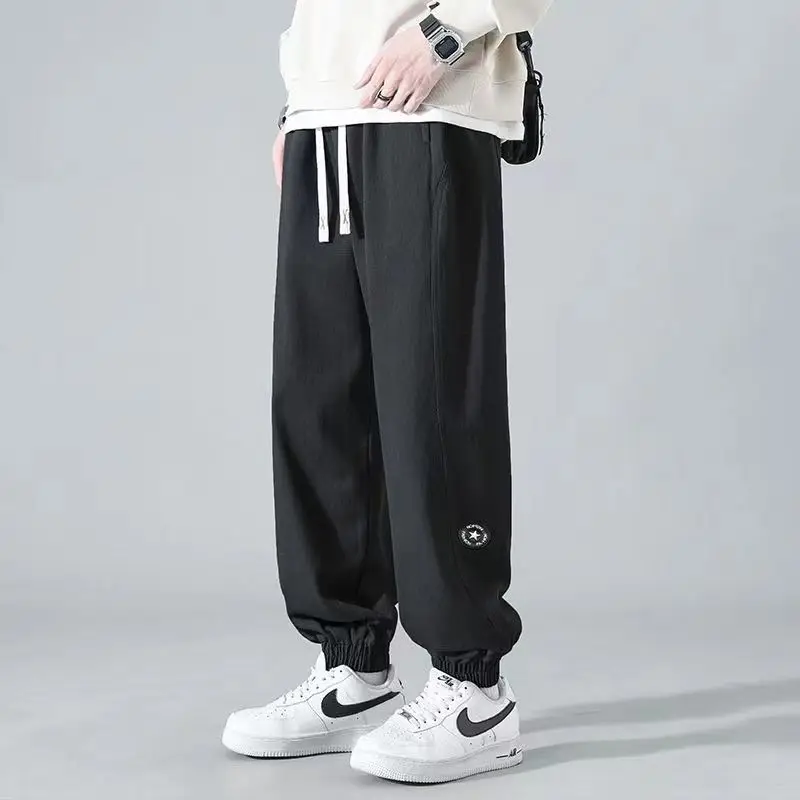 

Winter Korean Fleece Fashion Preppy Style Casual Work Pants Men's Solid Elastic Waist Drawstring Pocket Loose Straight Trousers