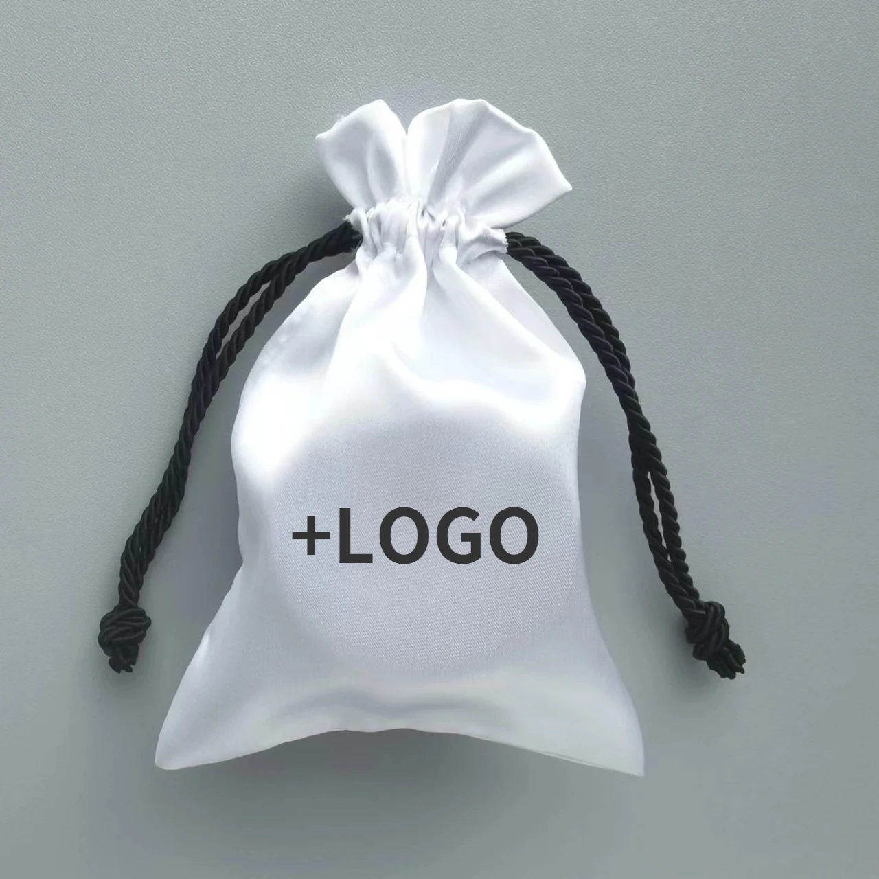 100p Custom Logo White Silk Satin Bags Hair Extensions Packaging Jewelry/Wigs/Makeup/Wedding Gift Bag Drawstring Pouch Wholesale