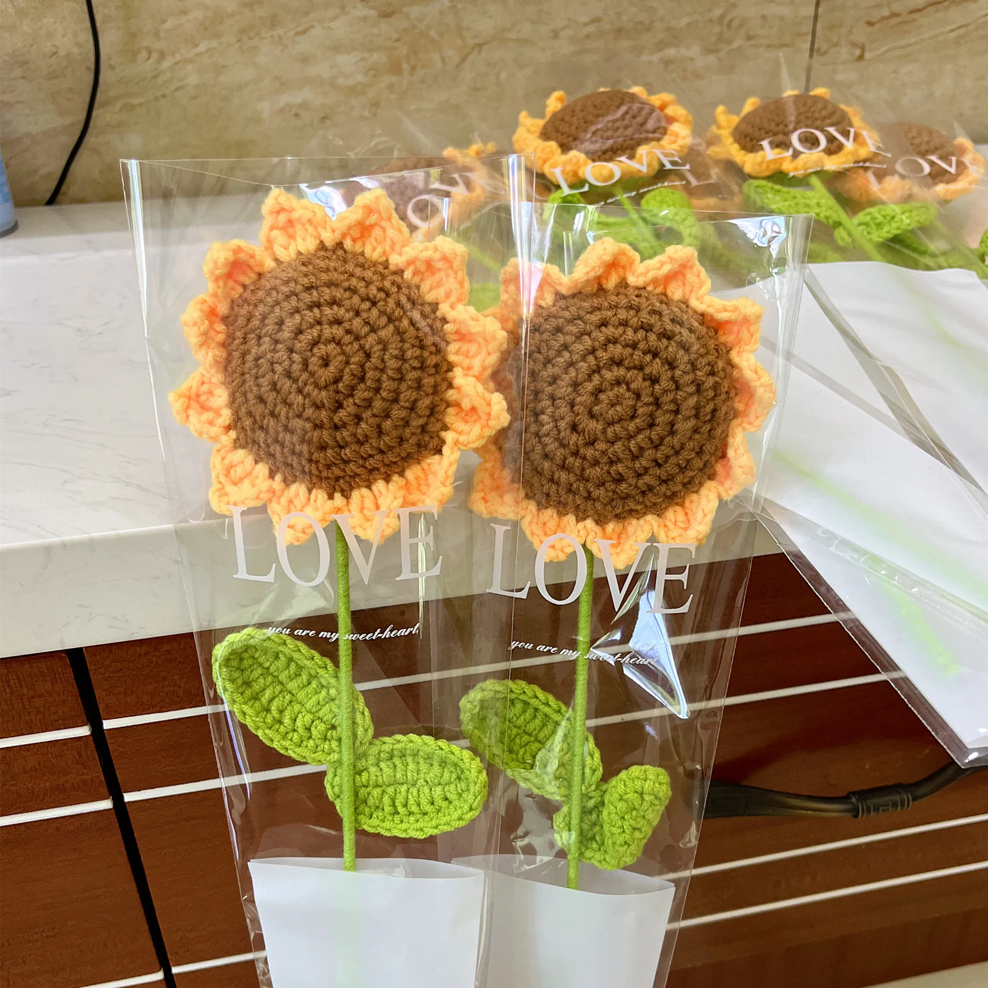 Knitted Artificial Flowers Finished Hand Woven Flower Handmade Simulation Flower Yarn Crochet Rose Sunflower Wedding Decor 1PC