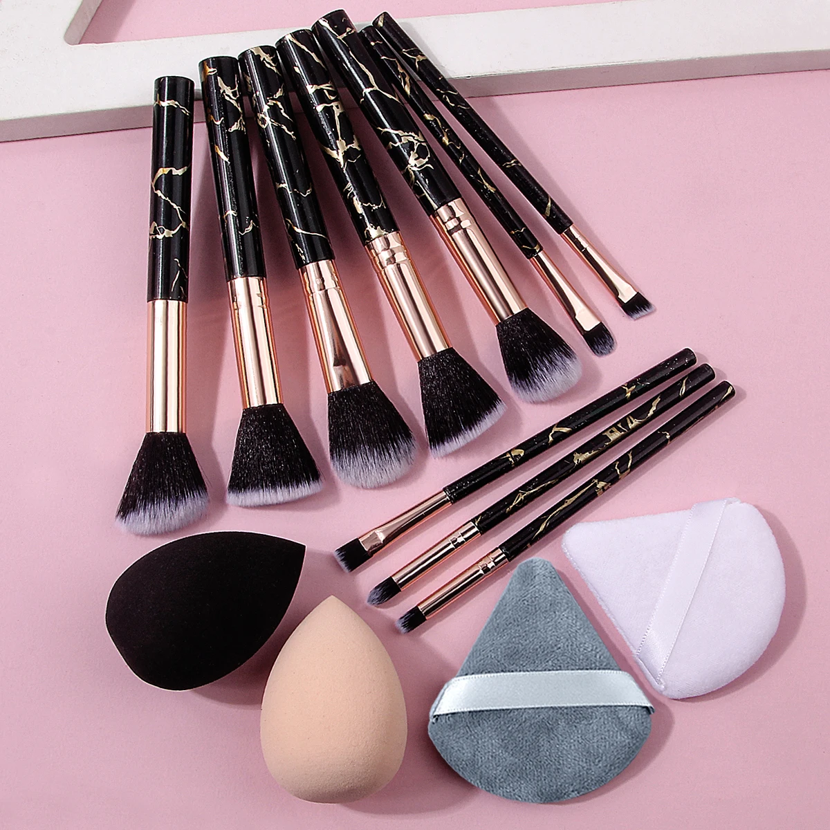 Conjunto de pincéis de maquiagem de alta qualidade, 14 peças, incluindo conjunto de pincéis faciais com textura de mármore e conjunto de sopro de pó de esponja de maquiagem sem entupimento