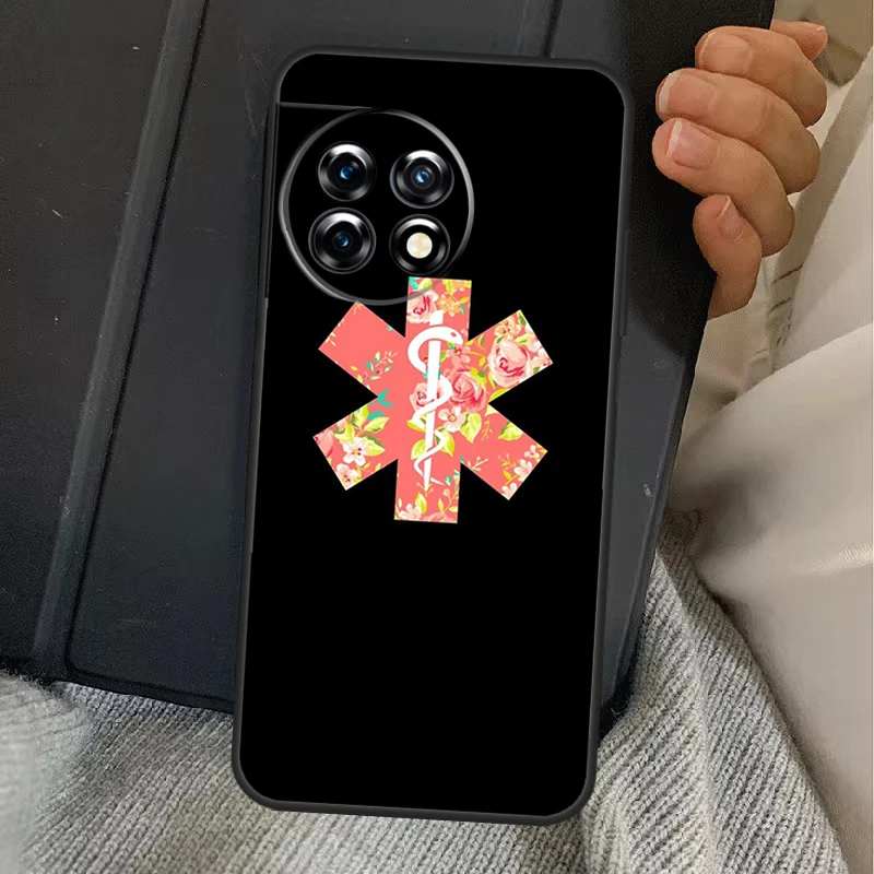 Etui EMT EMS Ambulance na OnePlus 13R 12R 10R 13T 10T 8T 15 13 12 11 Nord CE 4 3 2 Lite N20 N30 Nord 5