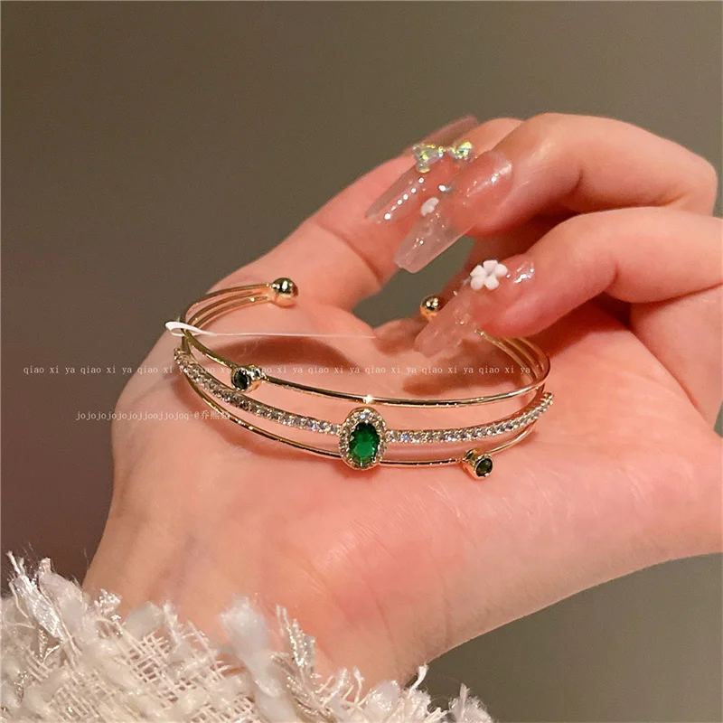Fashion Jewelry Bangles For Women Girl Shine Gold Color Created Emerald Zircon Fashion Party Luxury Accessories Cuff Bracelets