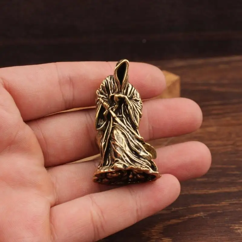 /KQM/1/2pcs Retro Brass Death Statue Black Robe Action Figures Miniature Punk Horror Statue Desktop Ornament Halloween Decor