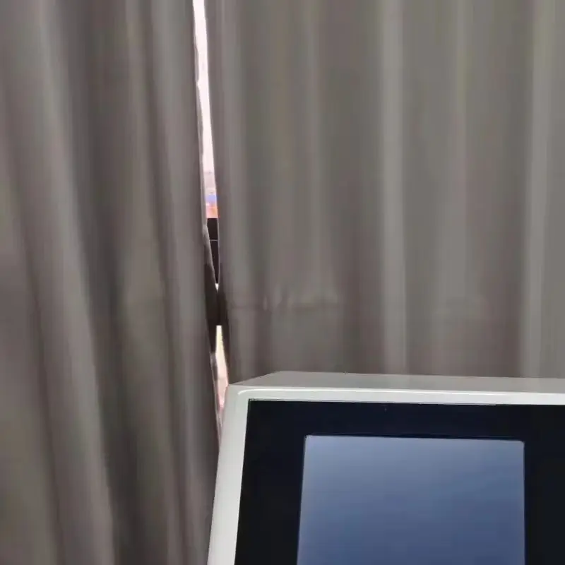 

Портативный диодный лазер для перманентного удаления волос с тремя длинами волн (808 нм, 755 нм, 1064 нм), безболезненный, с охлаждением