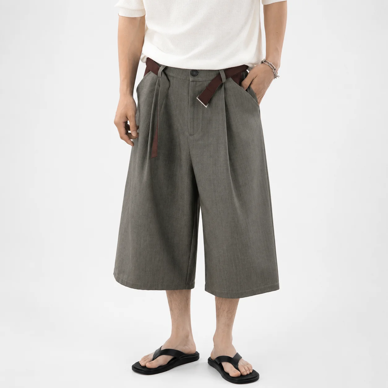 Men's Loose Fit Knee Length Shorts Wide Leg Casual Vintage Shorts with Belt Streetwear Bermuda Shorts