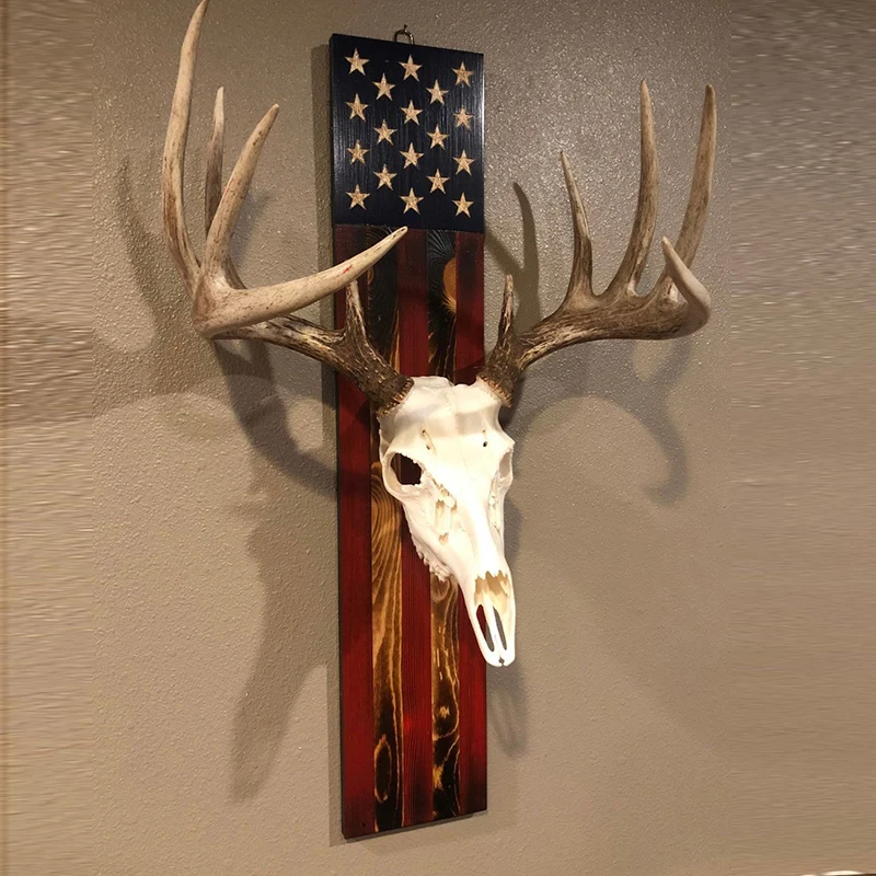 European Deer Mount Plaque, Prey Display Rack, Home Decoration,Wooden Background Stars and Stripes Patterns,Home Decor in Stock