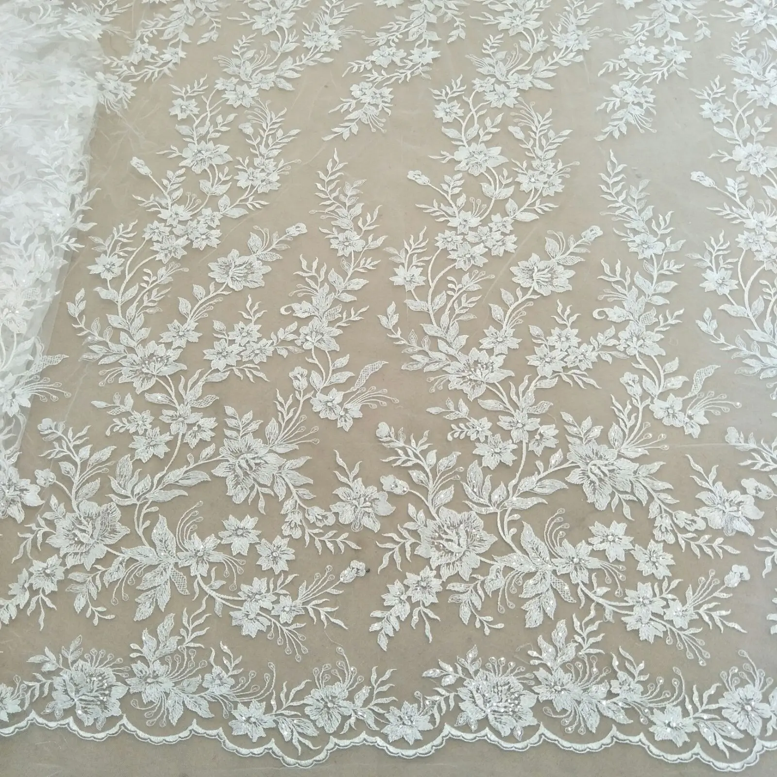 New fashion bridal wedding gown sequins lace fabric 130cm width bridal lace sell by yard