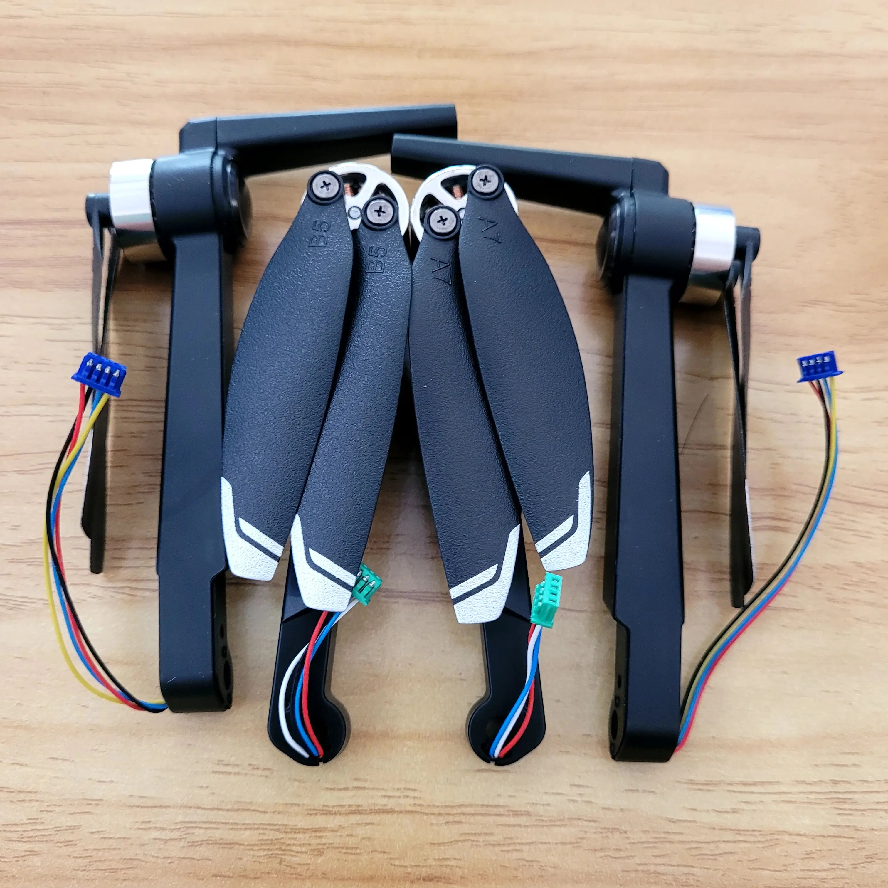 S-X1 Drone Original Motor Arm Spare Part LSRC S-X1 Front / Rear Arm with Engine Blade for GPS Drone Quadcopter S-X1 Arm Accessor