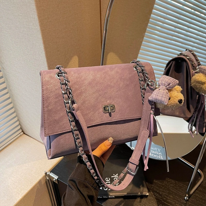 Women's Bag 2026 New Daily Commute Versatile Fashion Pack Trend Solid Color Light Package Niche Design One Shoulder Bags