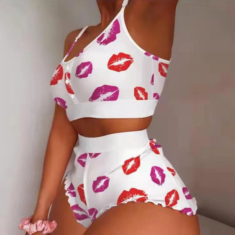 Women\'s High Quality Milk Silk Pajamas Fashion Sexy Strawberry Print Lace Sling Sling Two Piece Homewear Sweet Pajamas