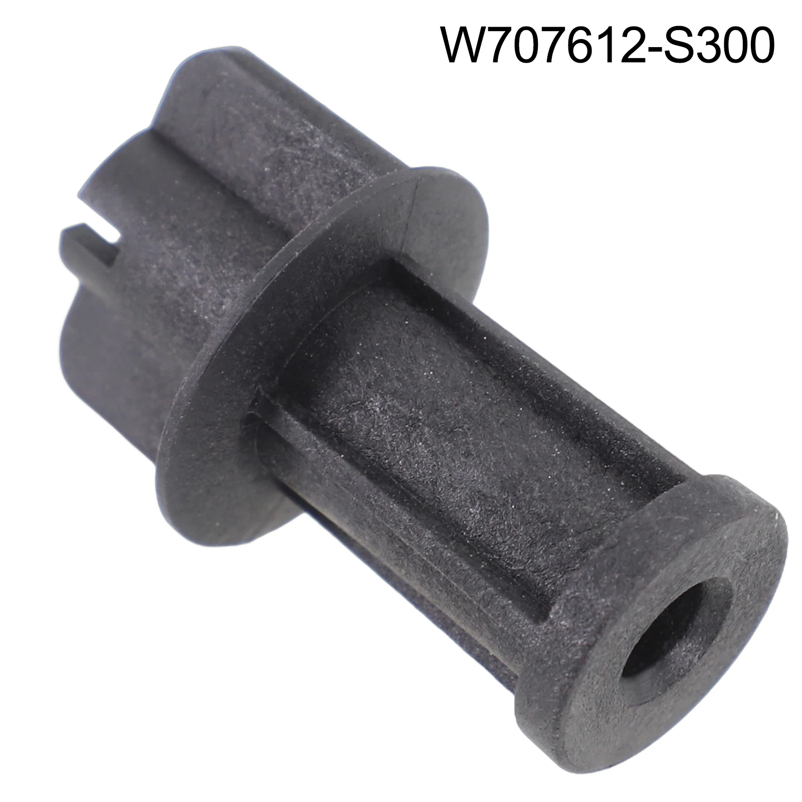 Car Rear Outer Lamp Nut For Ford For Focus For Fiesta W707612-S300