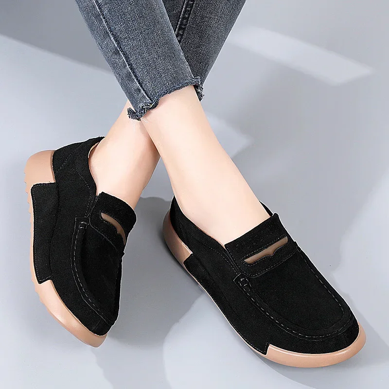 New Large-size Women's Rocking Shoes Suede Leather Flat-soled Korean Version of Single Slip-on Loafers Mokasin Sneakers Ins