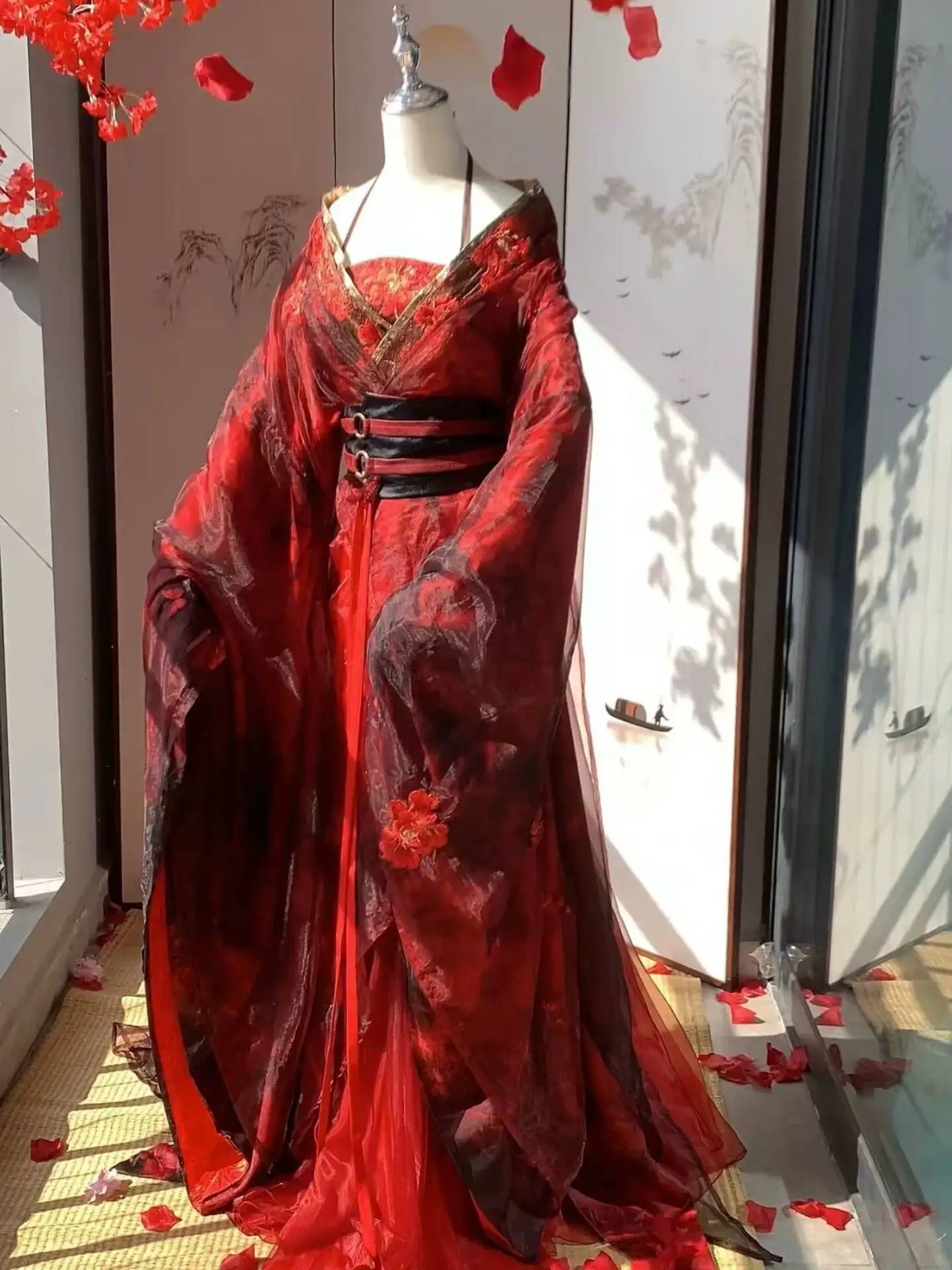 

New Datura Red Hanfu Women Ancient Style Heavy Industry Embroidery Warring States Robe Xianxia Costume Drama