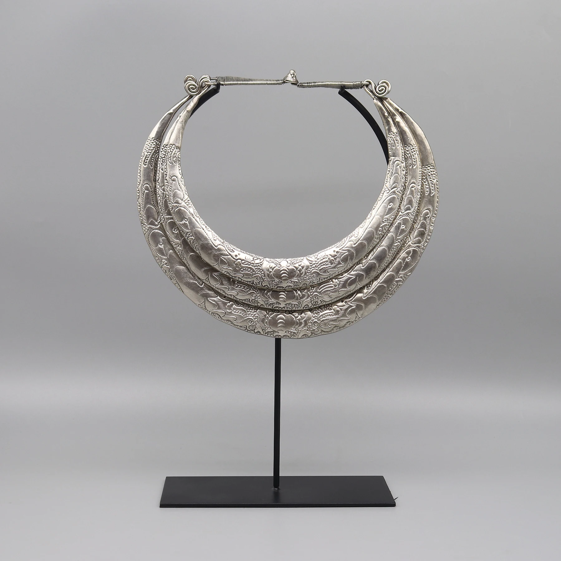 

Miao silver necklace with iron stand, home decoration