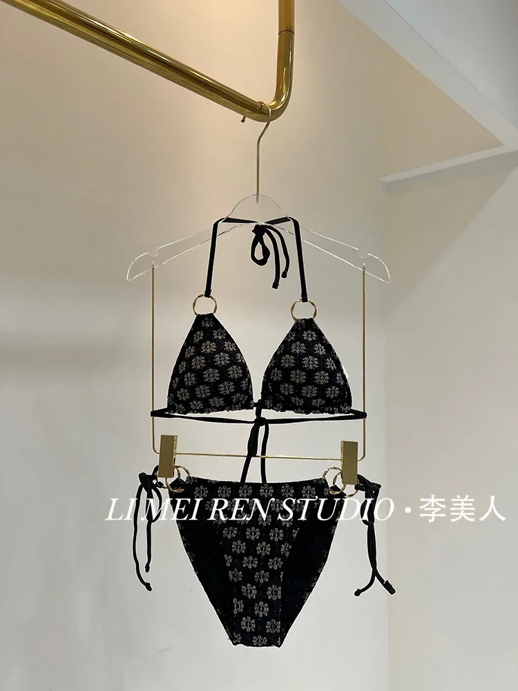 New Black printed bikini swimsuit gathers sexiness