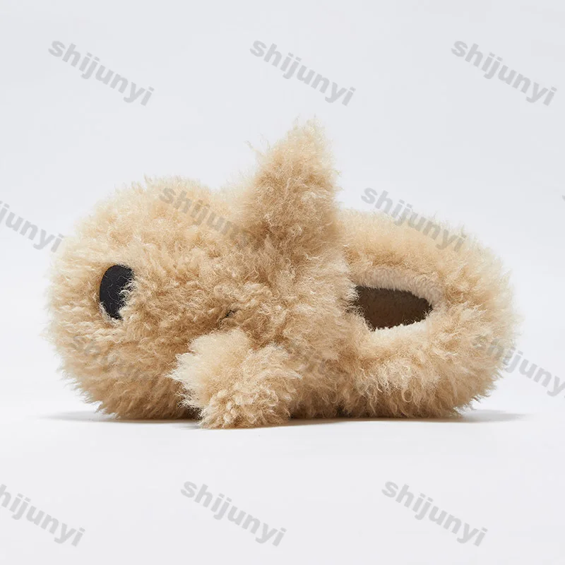 Pantofole da coppia in peluche autunno inverno 2025 Scarpe da casa in cotone da donna di nuova moda per cani da cartone animato Scarpe da pavimento da uomo calde per interni