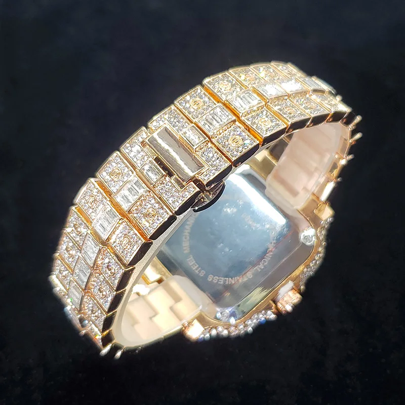 2025 New Luxury Diamond Watch Men Fashion Bling Iced Out Square Quartz Watches Rap Hip Hop Rose Gold Relogio Masculino for Party