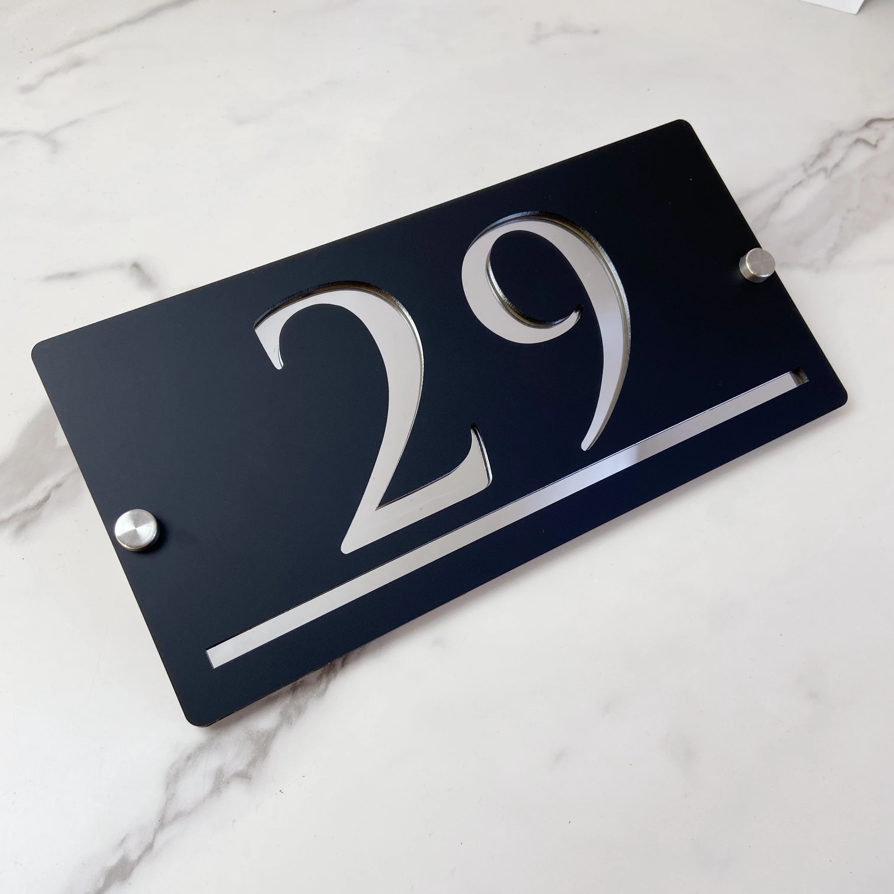 Outdoor Matte Black Acrylic Address Plaque Eye-Catching House Number Sign Personalized Home Decoration for Wall