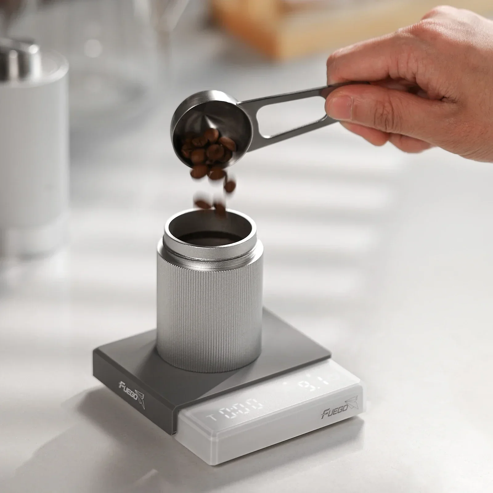 

Kitchen Coffee Scale with Timer Rechargeable Digital Scale 0.1g High Precision 3 Modes Drip Espresso Scale Barista Gift