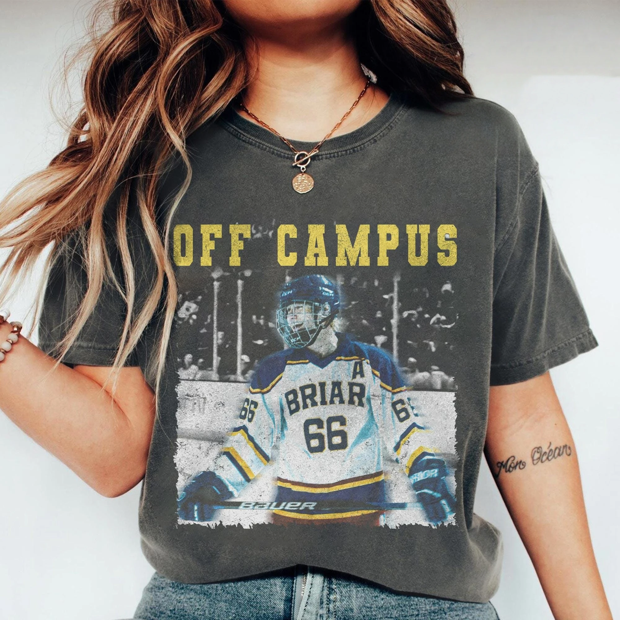 TV Off-Campus Briar U Di Laurentis graphic 2026 New T shirt 100%Cotton Unisex Men‘s Women's T-Shirt Y2k Fans Vintage Popular Tee