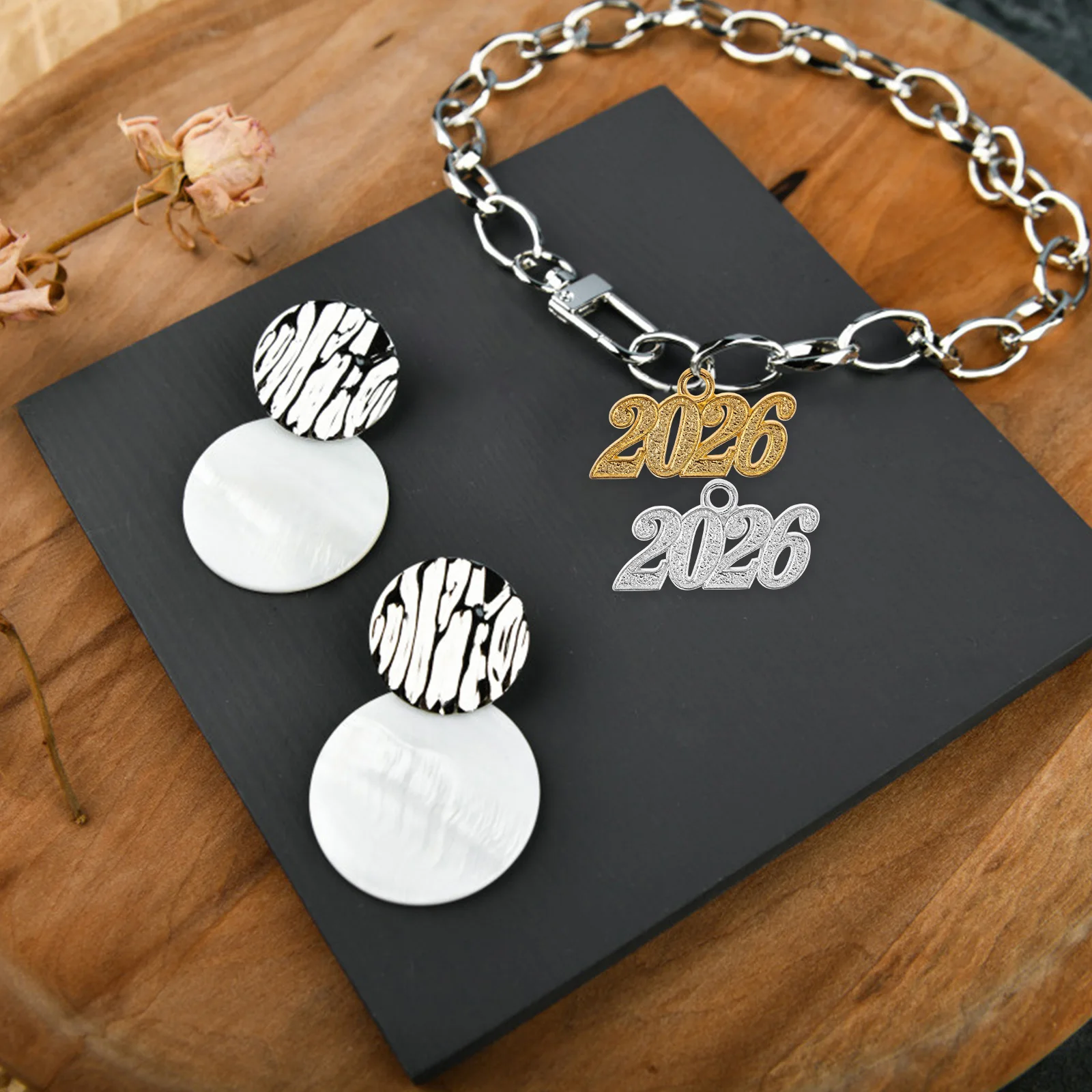 

20Pcs 2026 Number Pendant Class of 2026 Jewelry Charm Electroplated Alloy Necklace Bracelet DIY Crafts Graduation Tassel