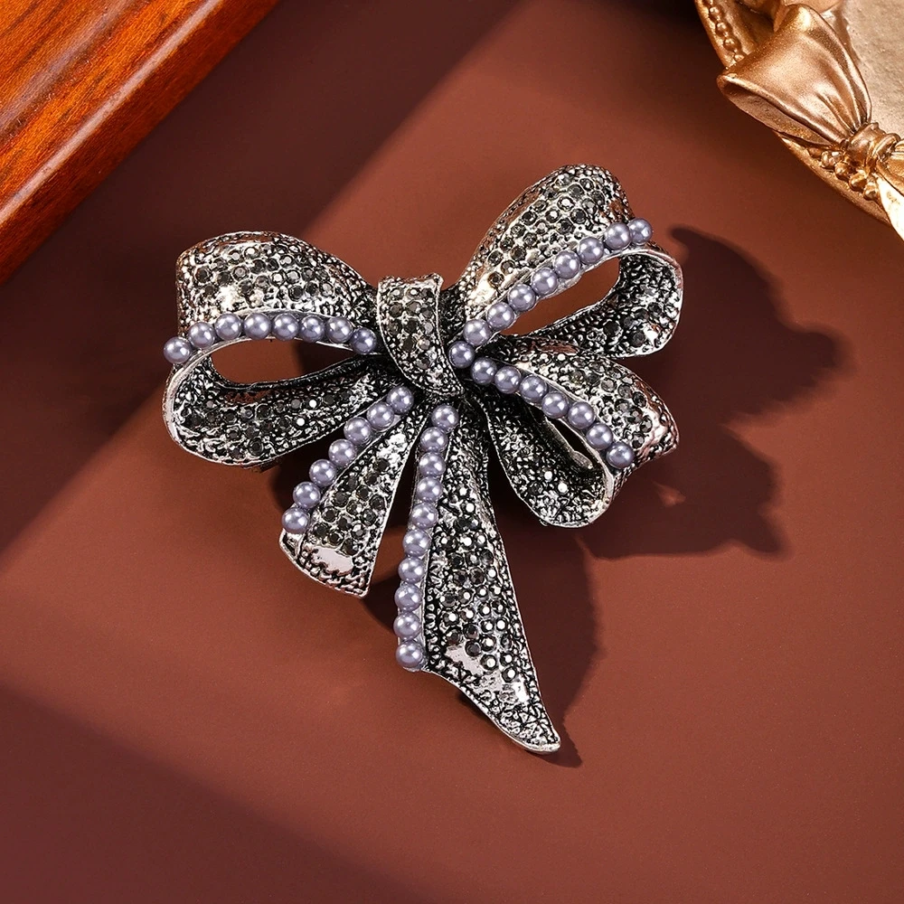High end bow brooch, retro temperament, high-end feel, chest flower, fashionable coat accessory, fixed clothes pin