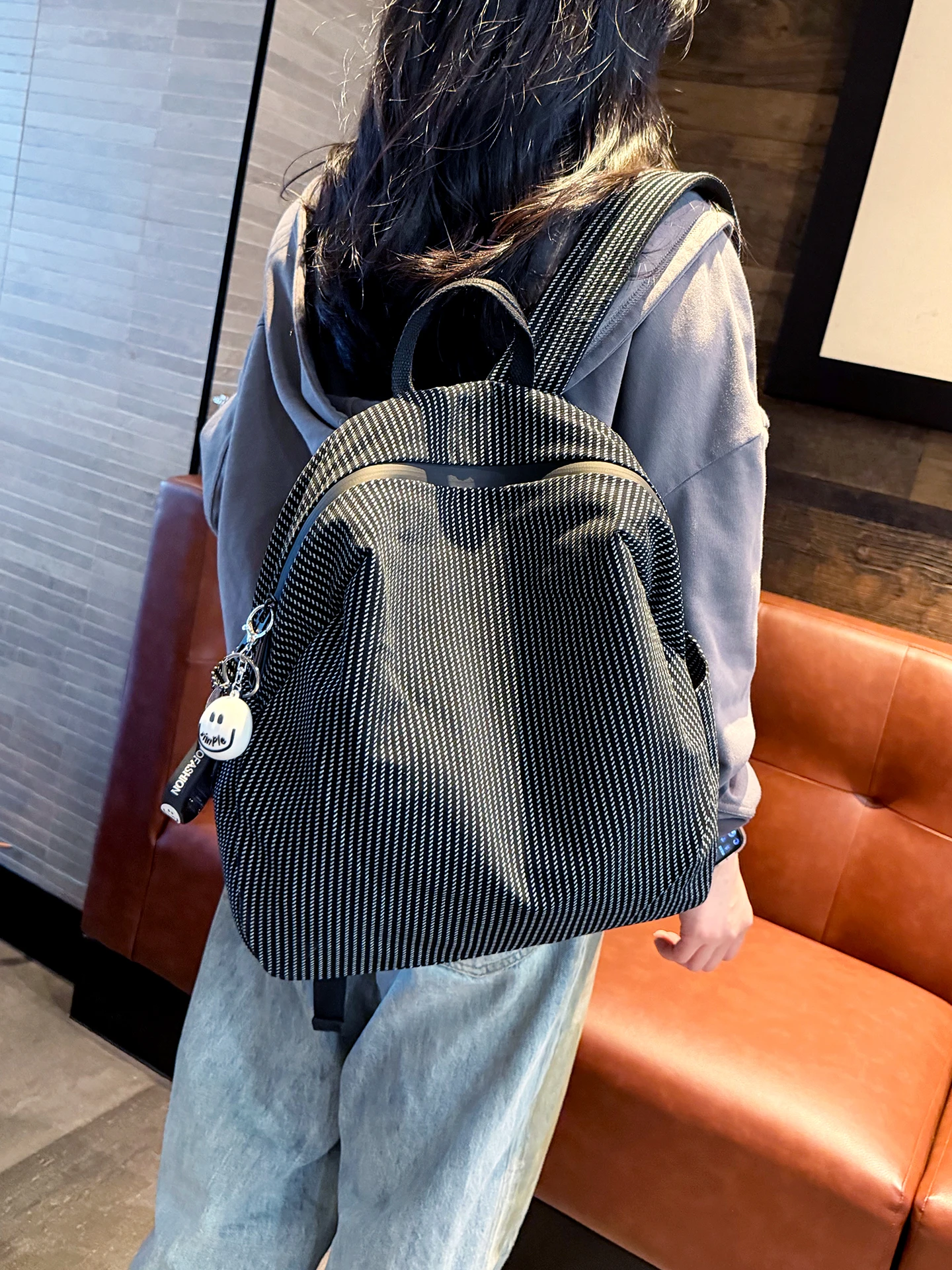 casual-stripe-women's-large-capacity-travel-backpack-lightweight-fashionable-simple-design-school-bag-soft-handle-zipper-closure