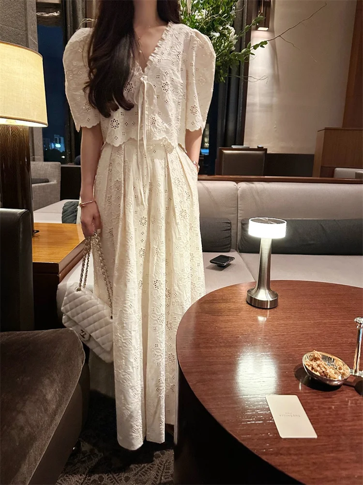 Ensemble de robe de style Boho pour femme, broderie en dentelle évidée, jupe mi-longue plissée taille haute, blanc, 2 pièces, vacances d'été