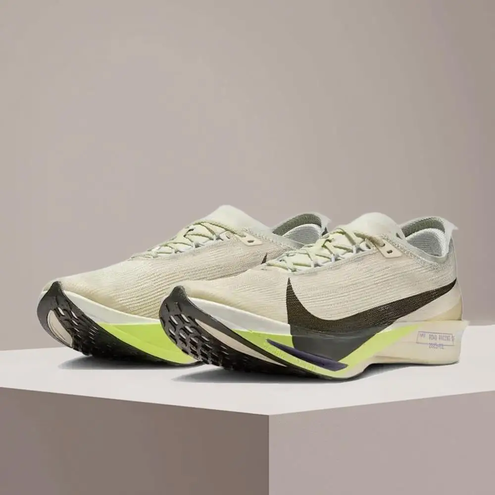 

Мужские кроссовки для бега по шоссе Nike ZOOMX Soft Carbon Plate - скоростные, нескользящие, прочные - спортивная и повседневная обувь HF6416-002