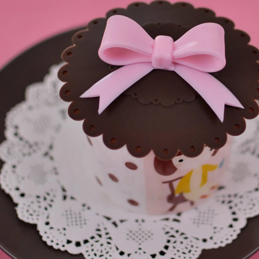 

2Pcs Bow-Knot Pattern Silicone Mug Covers Food Grade Hot Cup Lids Keep Drinks Warm Anti-Dust Drink Lid Covers Random Color