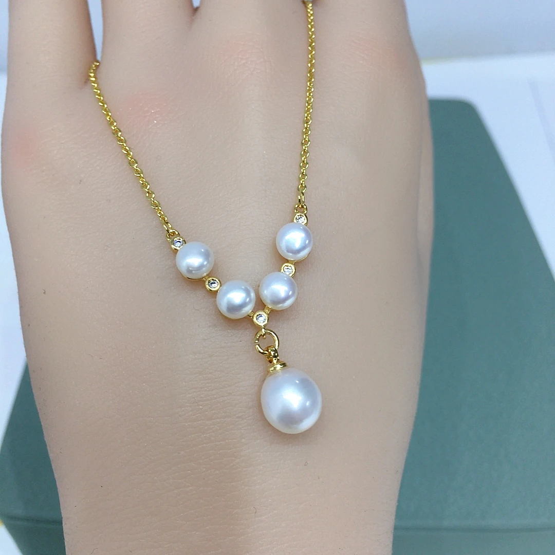 

ZHBORUINI New High-quality Natural Freshwater Pearl Pendant With Multiple Beads Minimalist Pearl Necklace Women's Jewelry