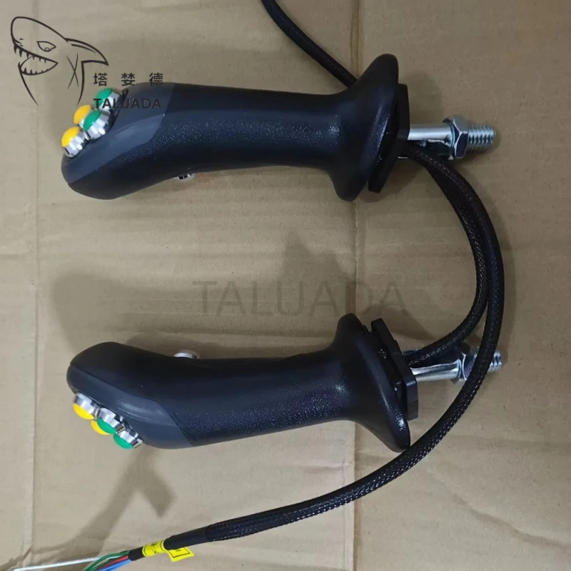 1PCS Wheeled Excavator Wood Grabber Iron Grabber 3 ButtonS 5 Buttons Joystick High Quality