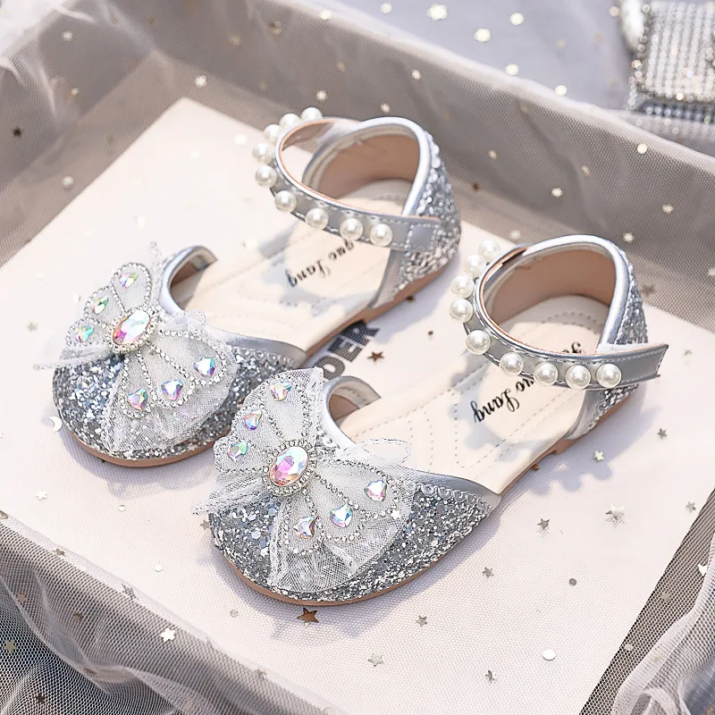 

Детские туфли для девочек: босоножки с жемчугом и стразами, бабочки, для танцев, на плоской подошве, для принцесс, блестящие, кожаные, для вечеринок и свадеб