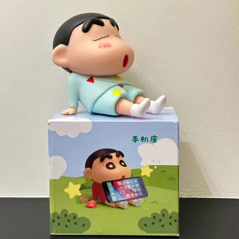 جديد 13.5 سنتيمتر تلوين شين تشان بولي كلوريد الفينيل عمل أرقام حامل هاتف تشيبي أنيمي سطح المكتب الحلي الكرتون لعبة مجسمة لطيف دمية الديكور
