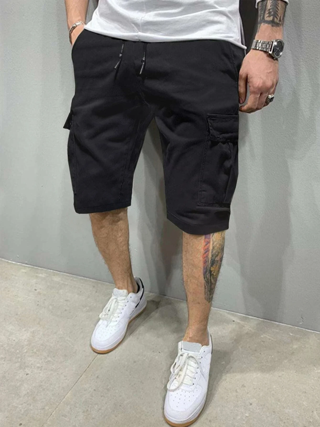 Casual men's five-inch shorts, workwear style, loose and straight-cut, trendy brand, elastic, beachy, stylish mid-length pants