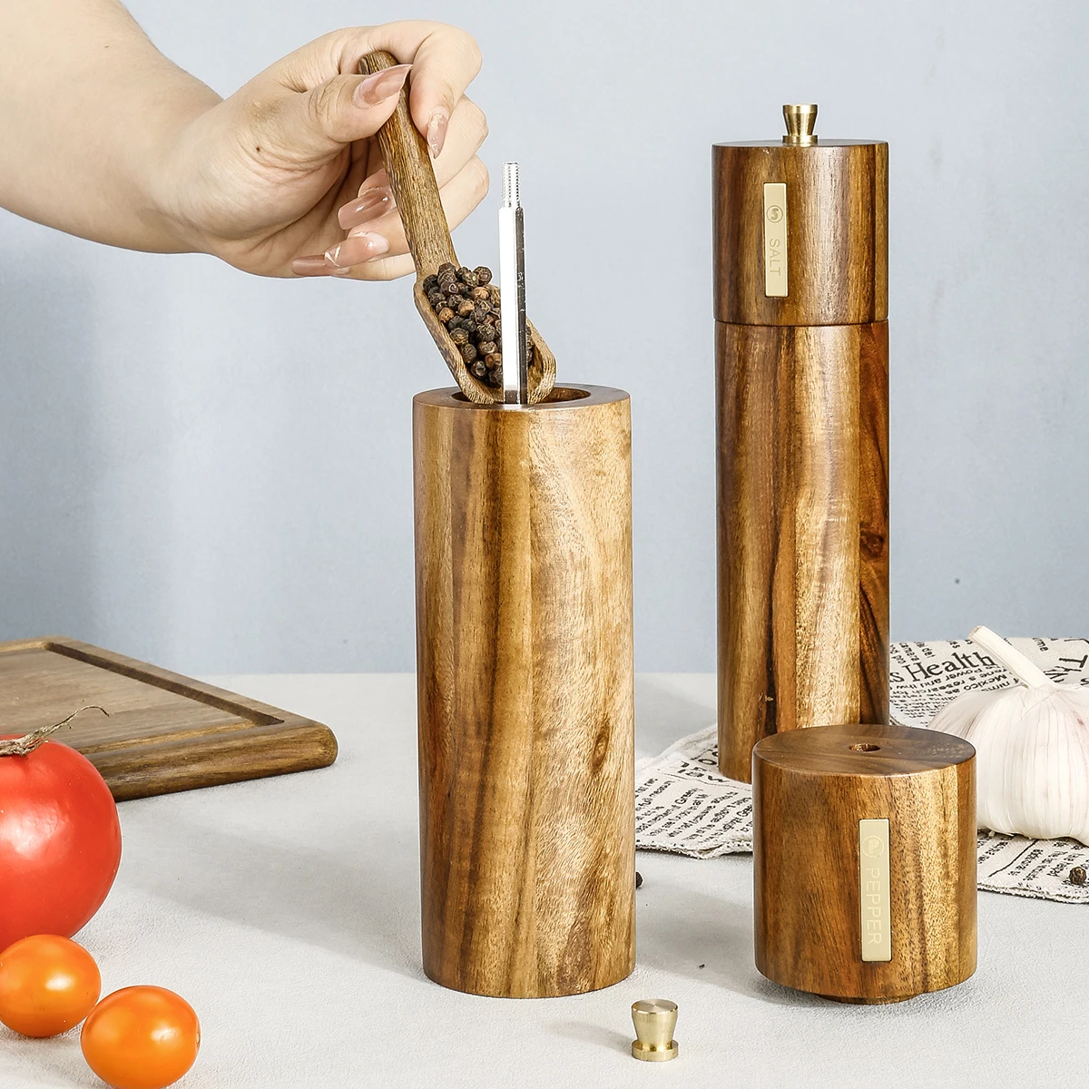 1PC-Manual Solid Wood Pepper Grinder Acacia Wood Black Pepper Sea Salt Rose Salt Grinder Bottle Seasoning Bottle