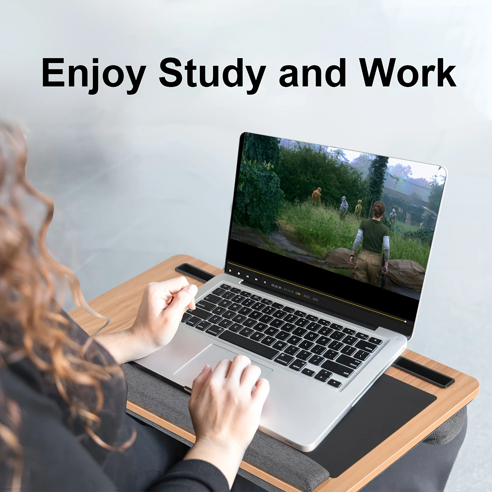 Bandeja de cama para computadora portátil con almohada suave - Bandeja de trabajo con patas reforzadas - Bandeja de escritura para oficina en casa - Se adapta a computadoras portátiles de hasta 17,3 pulgadas