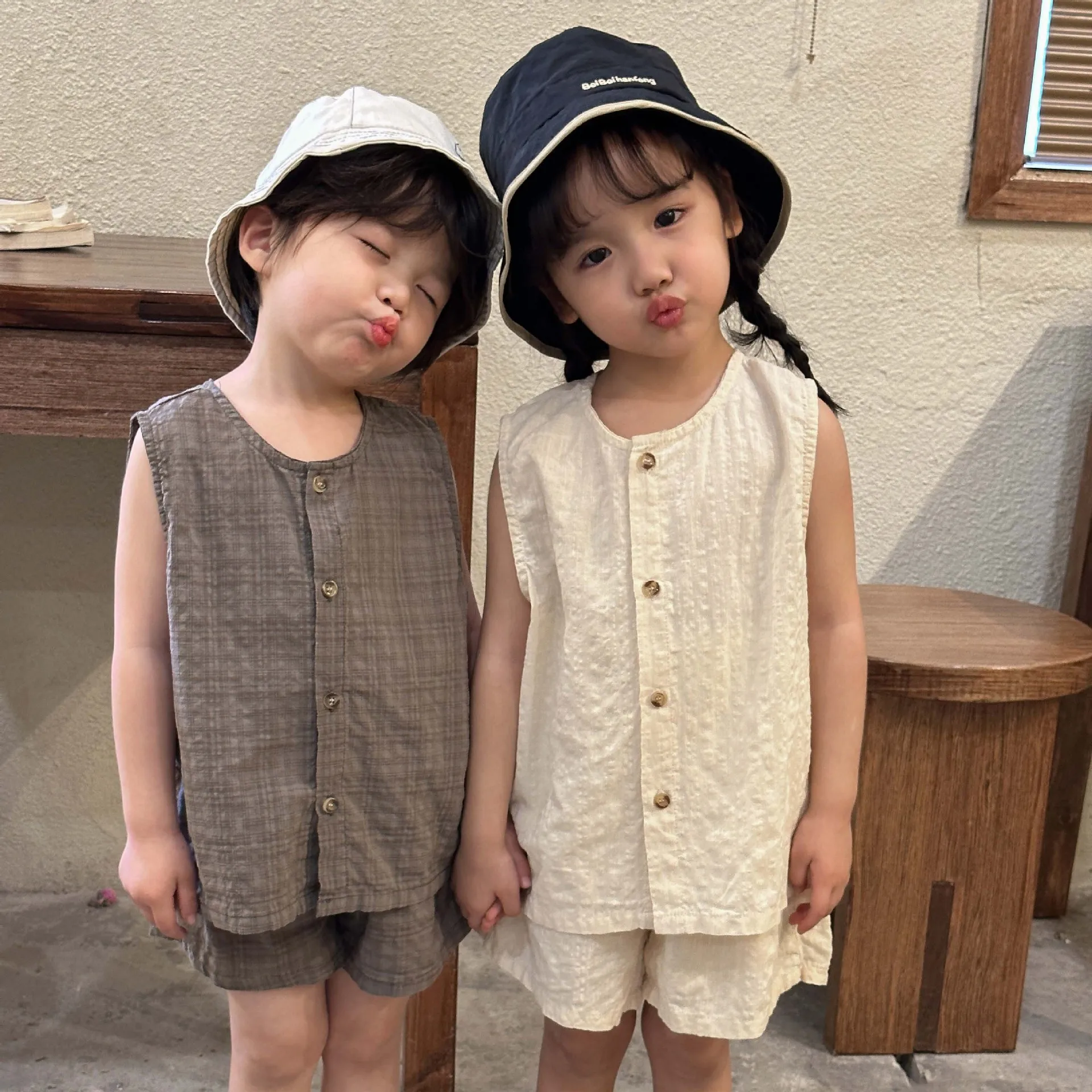 Children's summer suit Boys' pure cotton thin new girls' Korean version casual baby vest shorts wear
