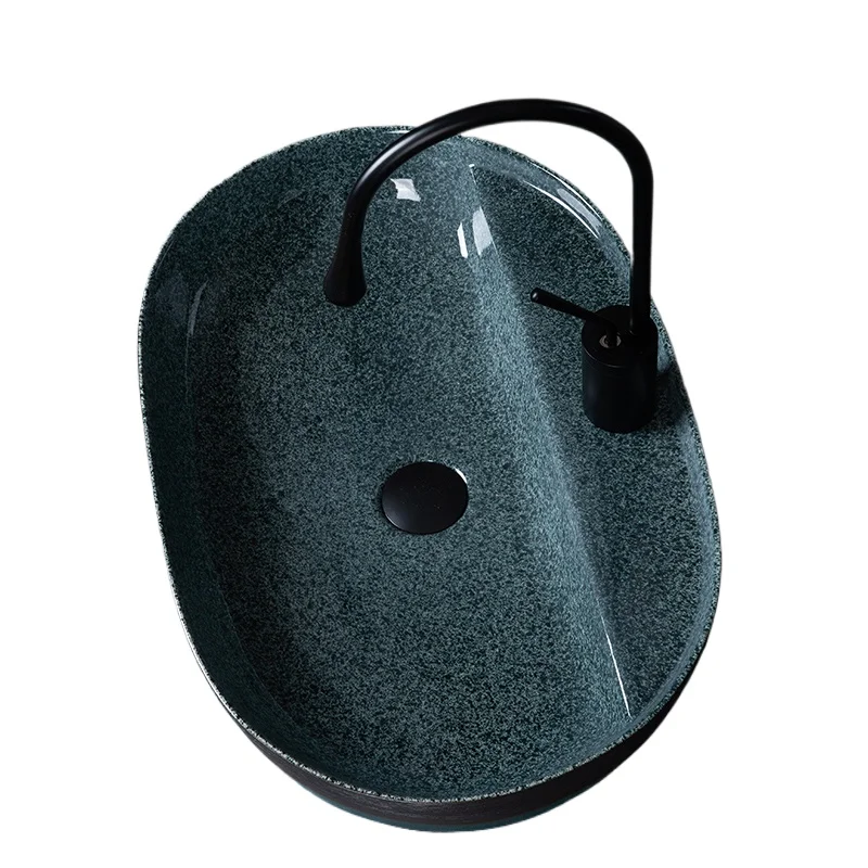 

Стол большого размера, бытовая ванная комната, мытье рук, одинарная раковина, балкон, художественная раковина с отверстием для крана, керамика