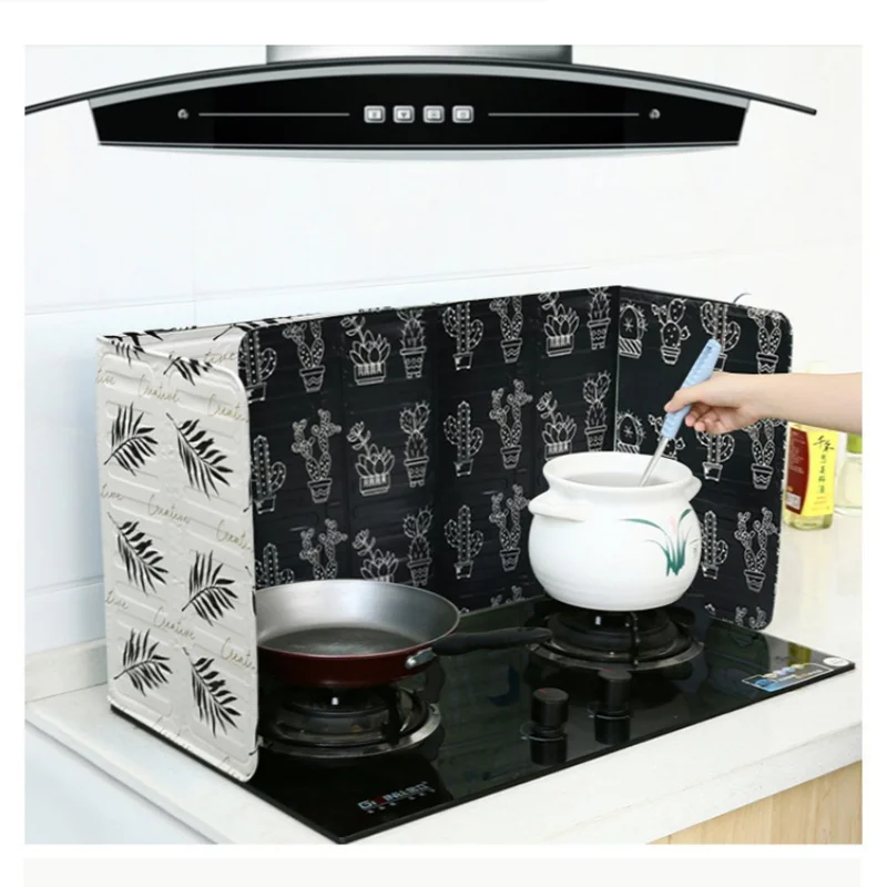 1 Kitchen grease trap oil baffle household printed aluminum foil insulation board splash scald proof baffle stir fry oil baffle