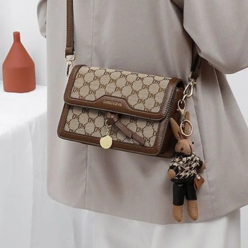 Bolsa tiracolo retrô feminina, casual e moderna, bolsa de ombro versátil, bolsa luxuosa, nova moda, outono e inverno, 2020