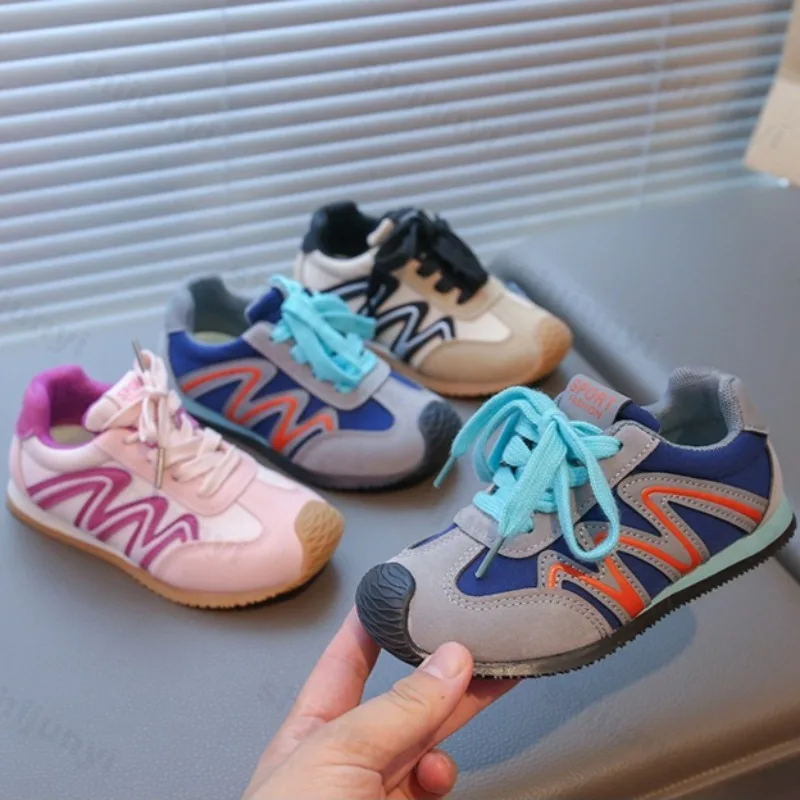 

Vintage Low Top Non Slip Casual Running Shoes for Girls 2025 Autumn Childrens' Fashion Trend Versatile Comfortable Flat Sneakers