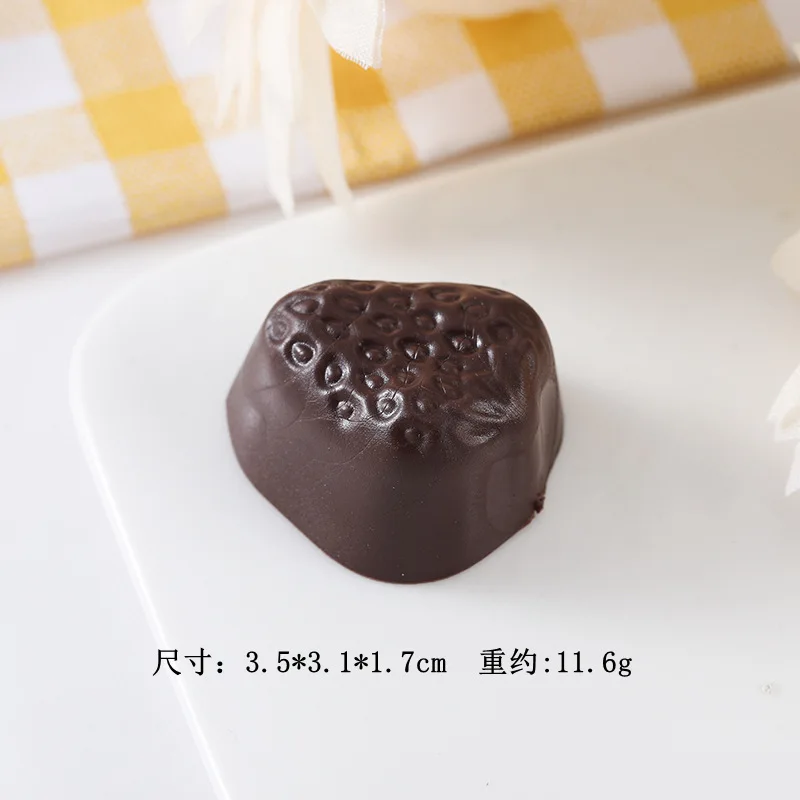 Simulierte reine schwarze Schokolade, Haselnuss, Weiß, Braun, Rumgeschmack, Dessertladen, Bäckerei, Café-Display, gefälschte Lebensmittel 8 Stück/Set – Detail 13