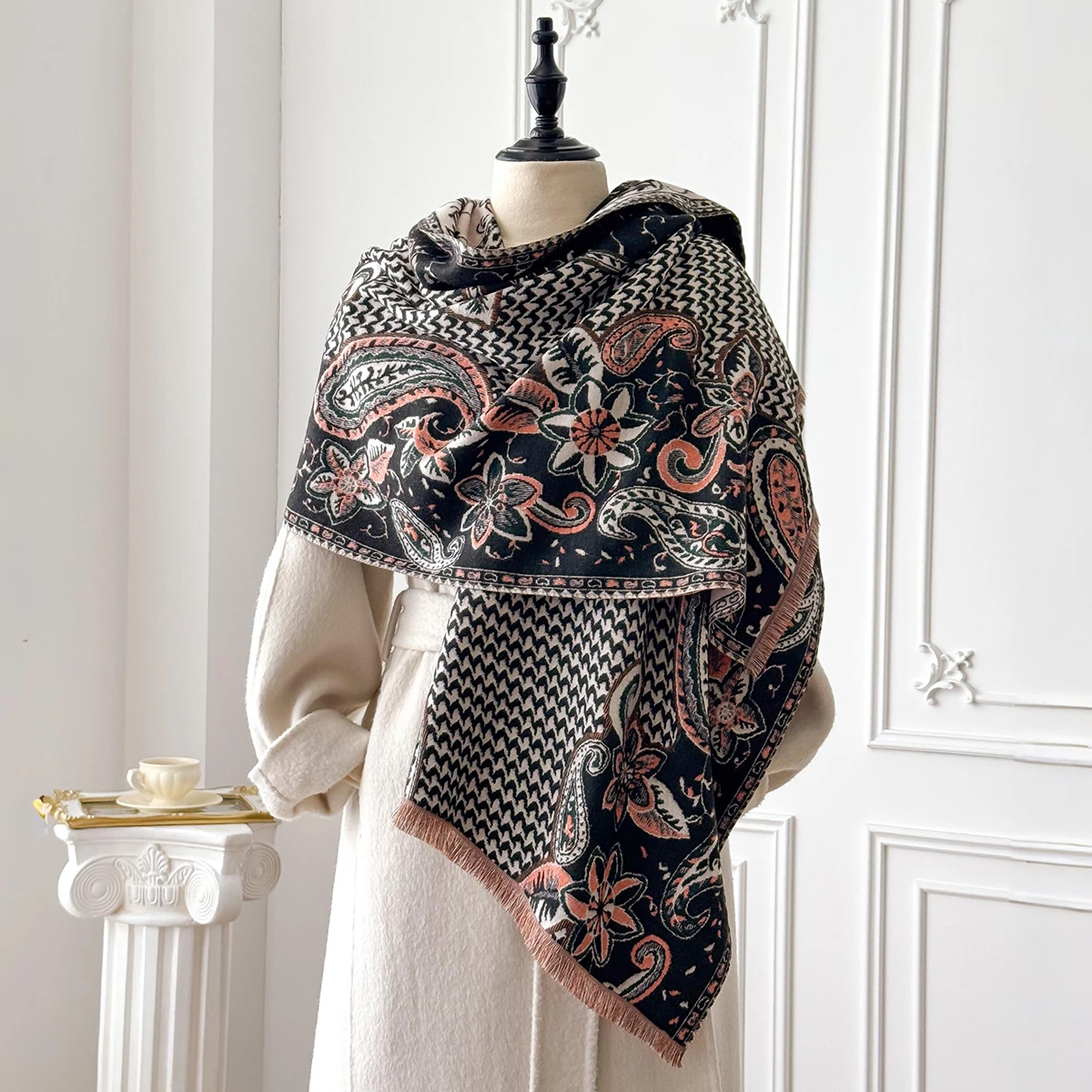 cachecol-feminino-de-imitacao-de-caxemira-elegante-e-luxuoso-pronto-para-o-inverno-cobertor-grosso-e-quente-com-detalhes-de-flor-de-caju