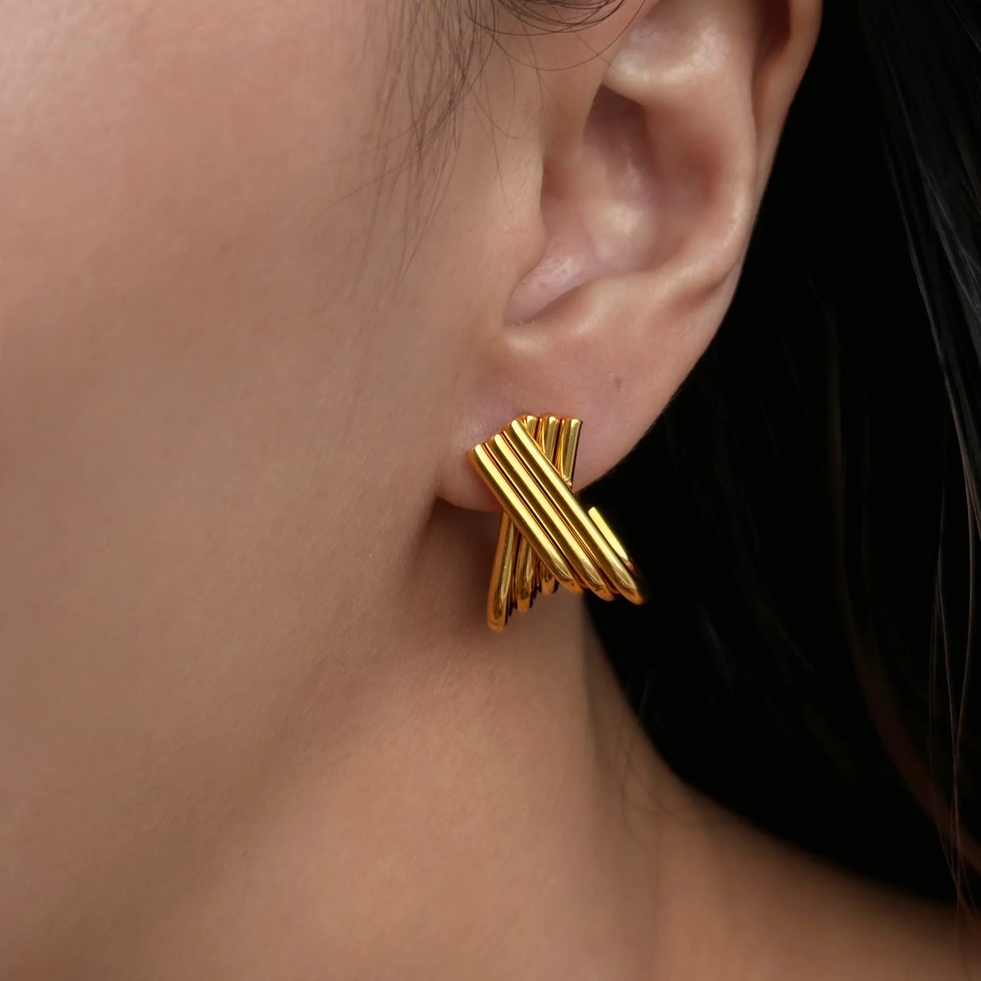 

DASEIN Stainless Steel Vintage Super Shine French Unique X Shape Earrings Ins Trendy 18k Pvd Gold Plated Luxury Jewelry Gift