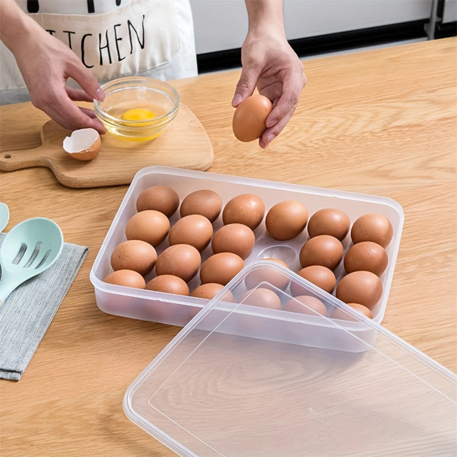 

2pcs Refrigerator Egg Rack with Lid, Transparent Egg Tray Box, Stackable Plastic Egg Box, Egg Rack Countertop for Deviled Eggs,