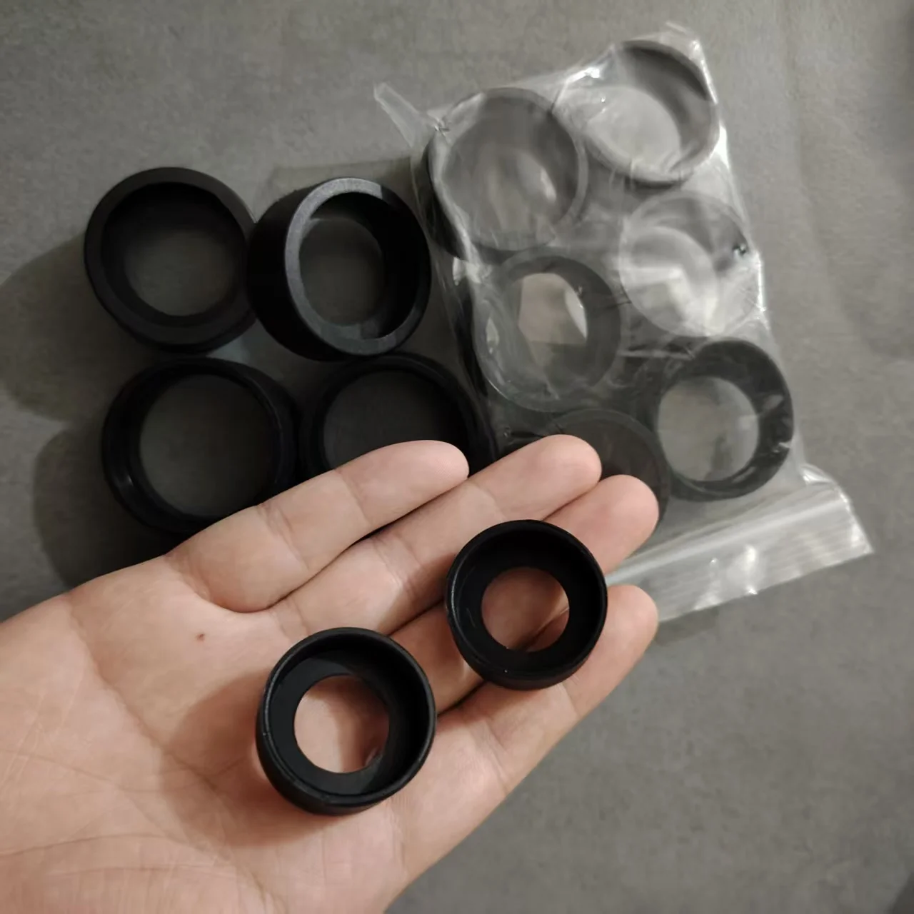 1 Pair 27-38mm Black Rubber Eyepiece Eye Shields Eye Guards Binoculars Microscope Night Vision Scope Eye Cups